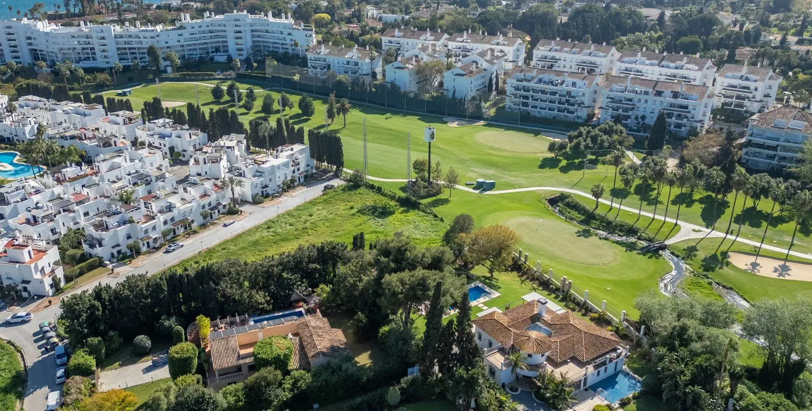 Venta de villa independiente en San Pedro de Alcántara 70