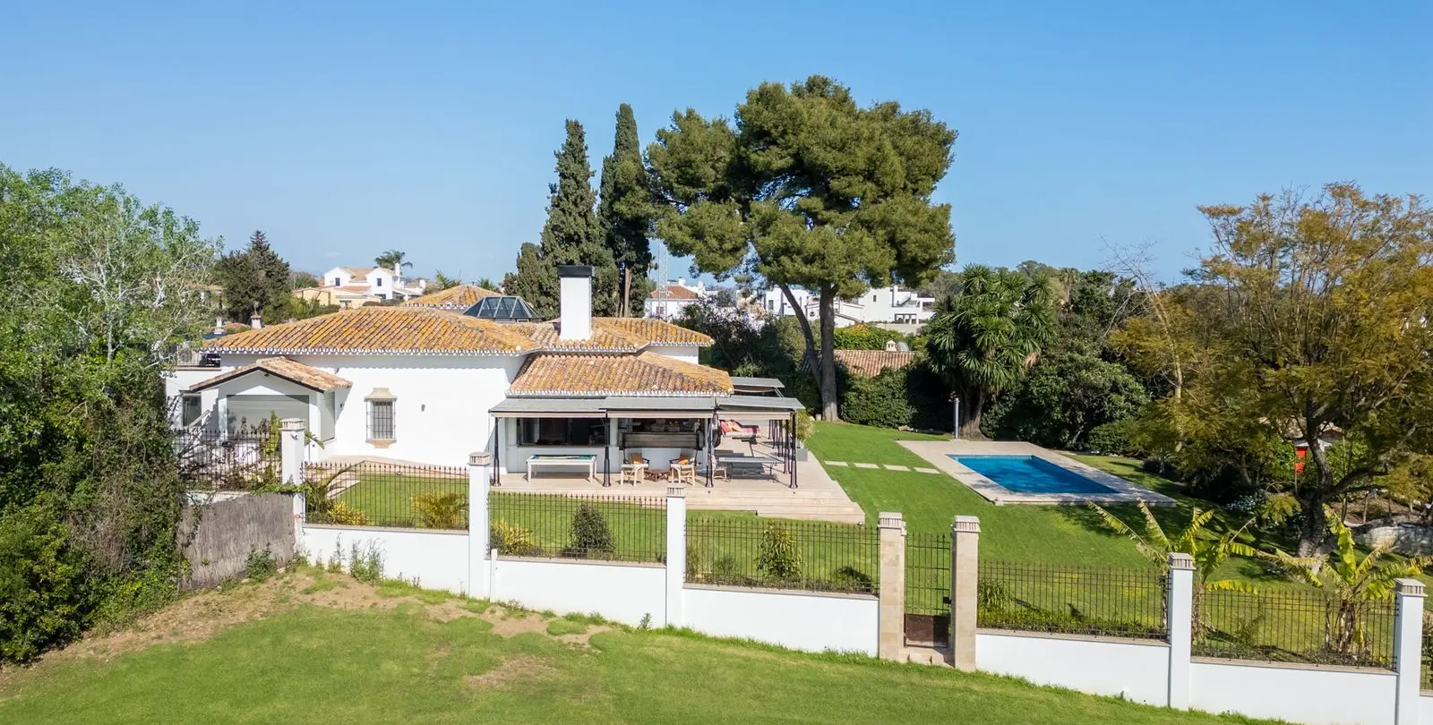 Venta de villa independiente en San Pedro de Alcántara 75