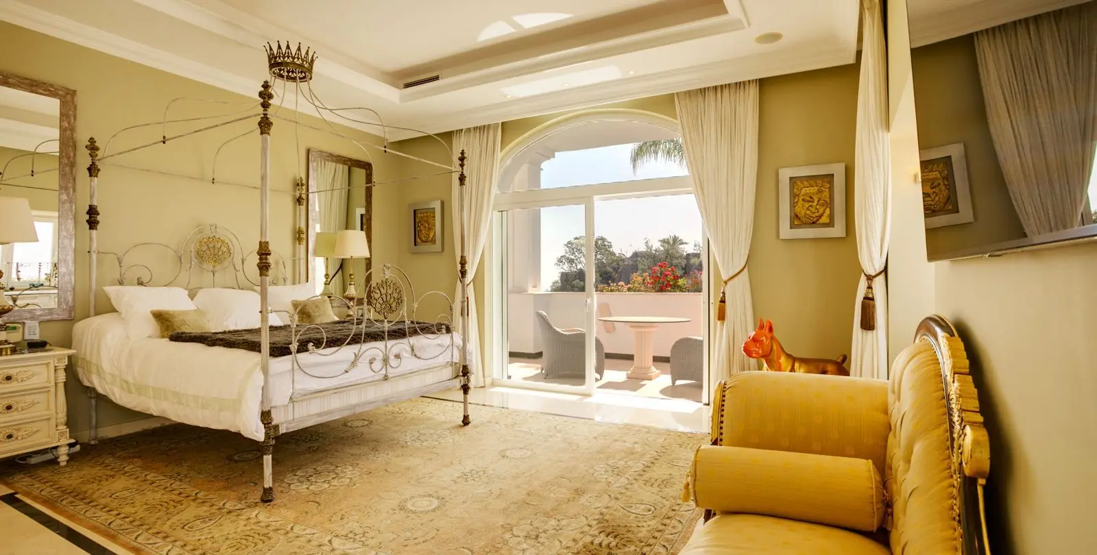 Sale of detached villa in Benahavís 19