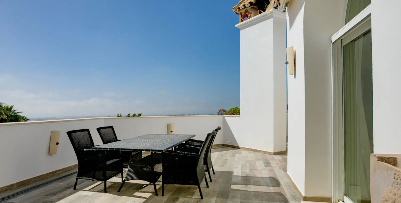 Sale of detached villa in Benahavís 36