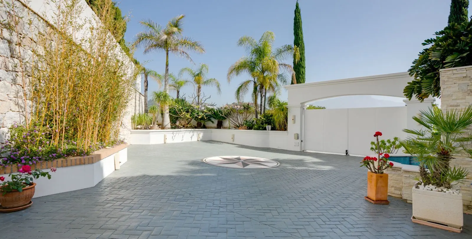 Sale of detached villa in Benahavís 41