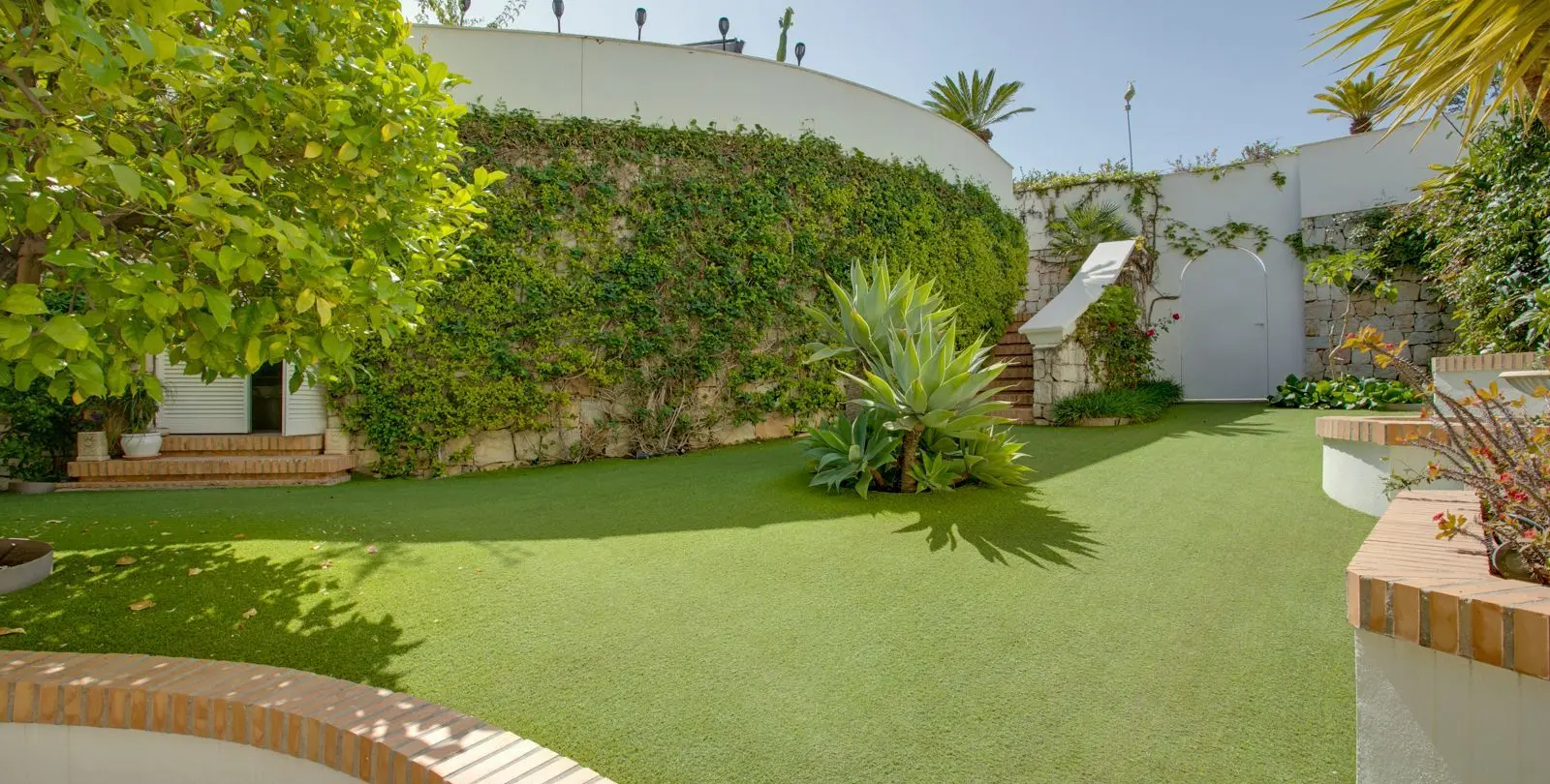 Sale of detached villa in Benahavís 45