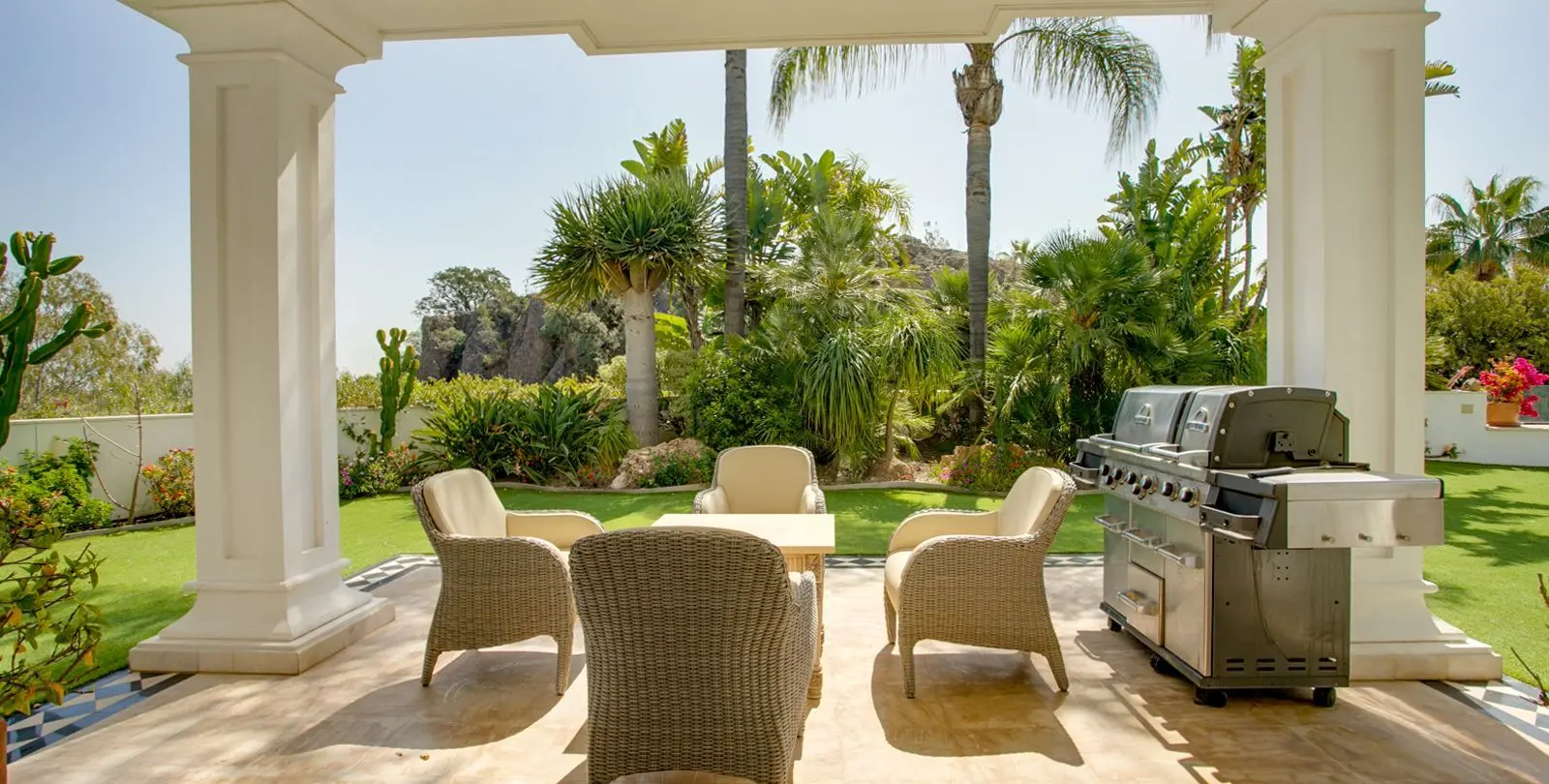 Sale of detached villa in Benahavís 57