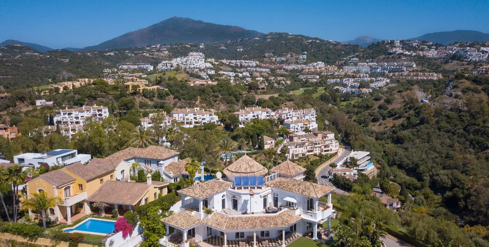Sale of detached villa in Benahavís 65