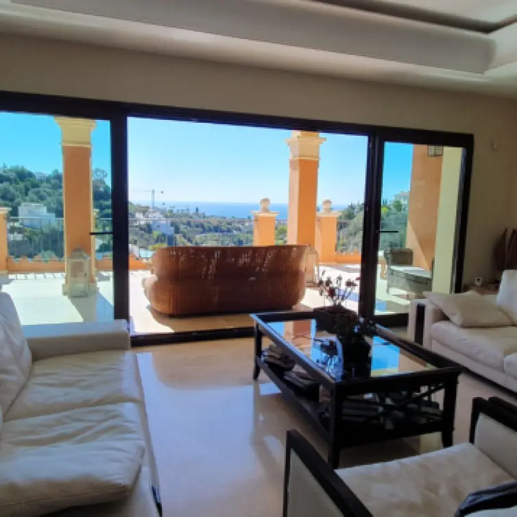 Long-term rent of detached villa in El Rosario