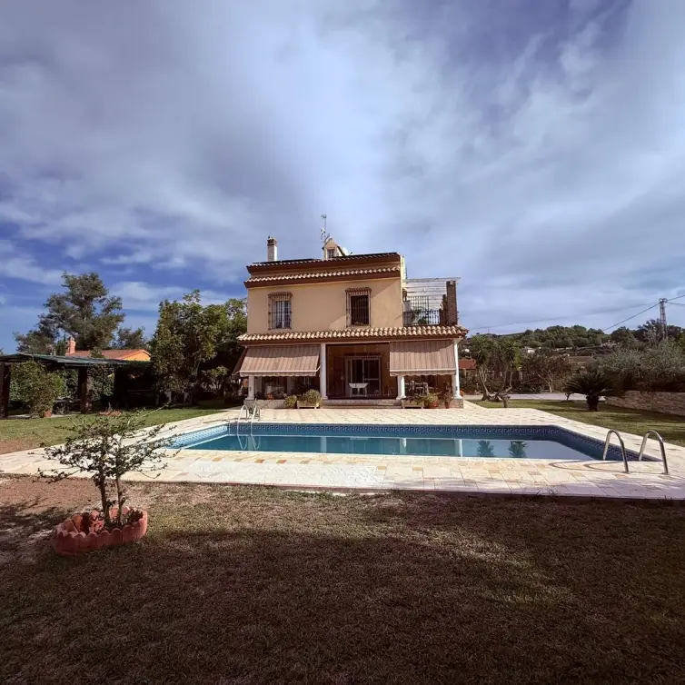 Venta de finca - cortijo en Santa Rosalía