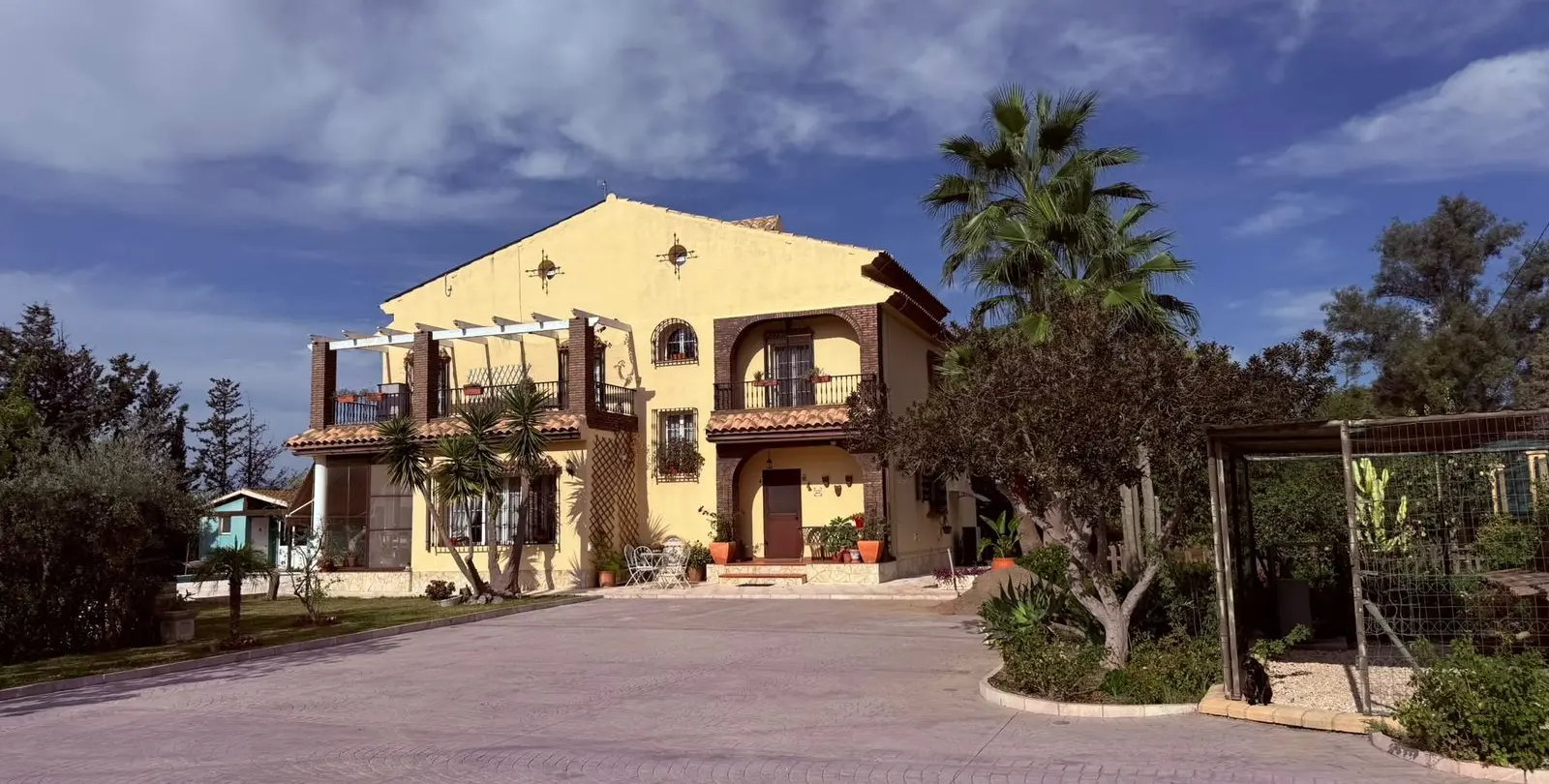 Venta de finca - cortijo en Santa Rosalía 2
