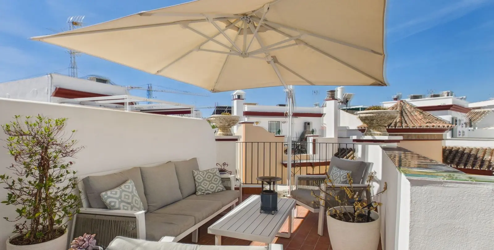 Venta de adosado en Estepona 1