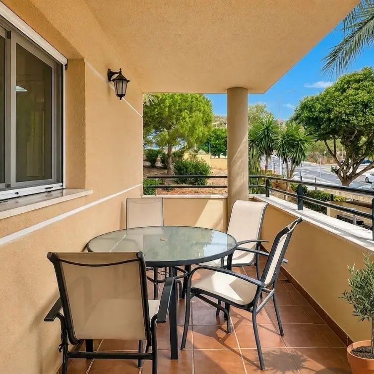 Venta de apartamento en planta media en Torremolinos