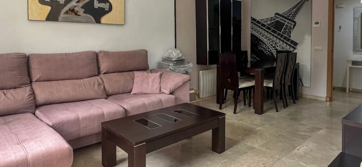 Venta de apartamento en planta media en Torremolinos 2