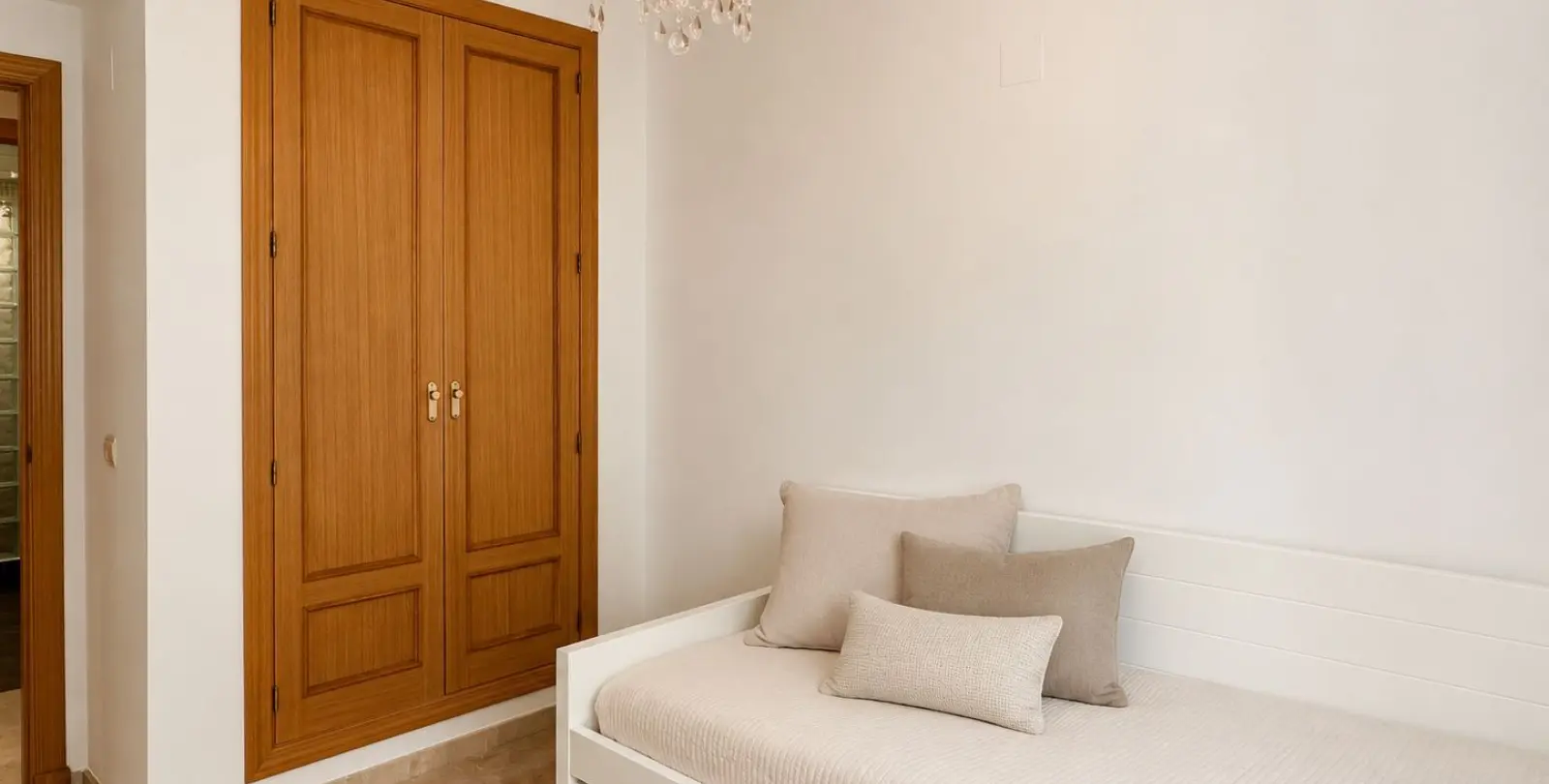 Venta de apartamento en planta media en Torremolinos 10