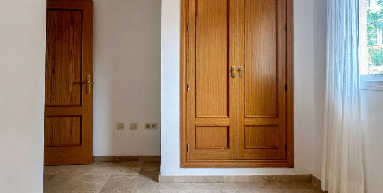 Venta de apartamento en planta media en Torremolinos 12