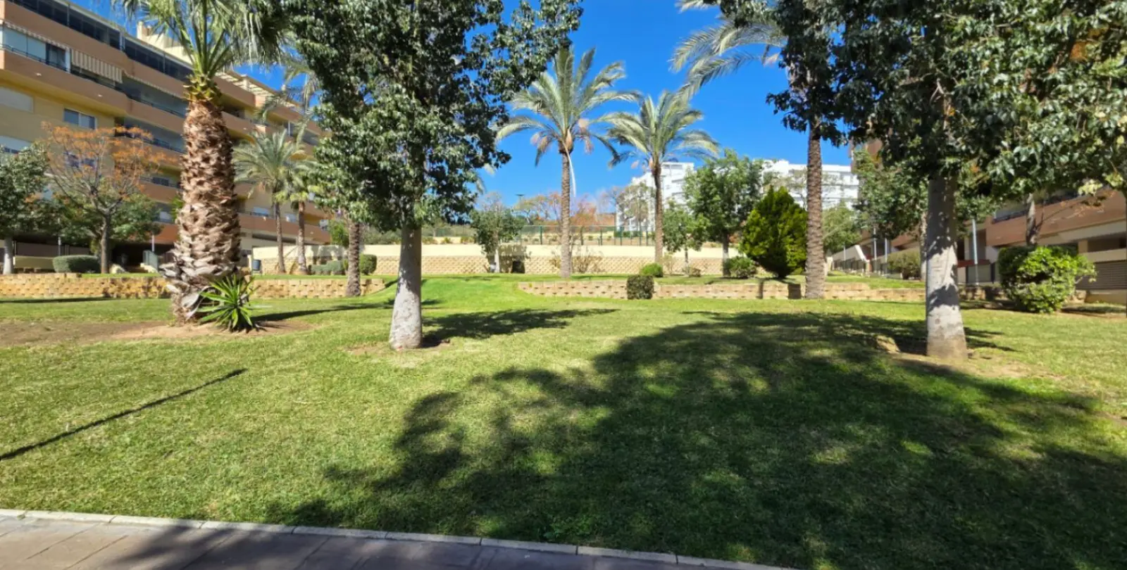 Venta de apartamento en planta media en Torremolinos 20