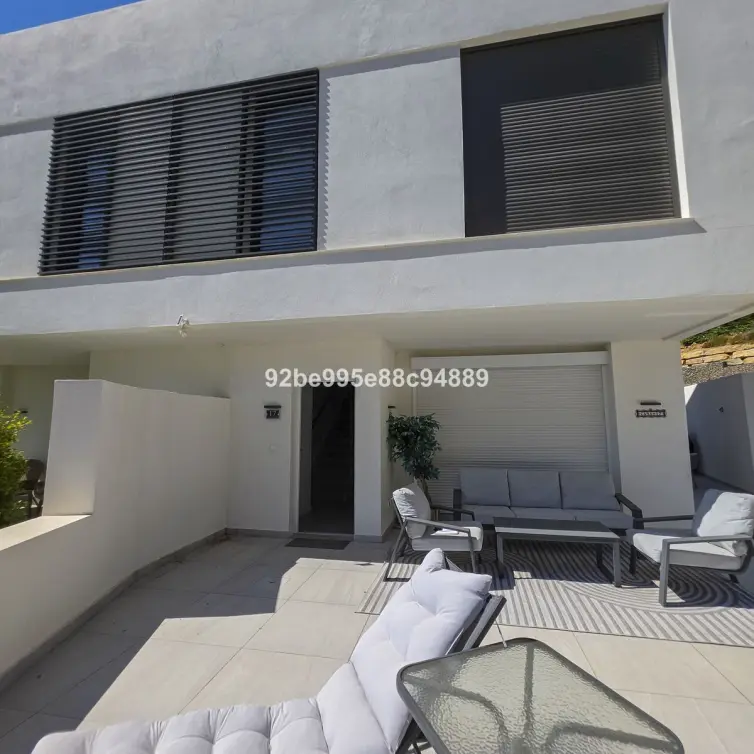 Long-term rent of semi-detached house in Riviera del Sol