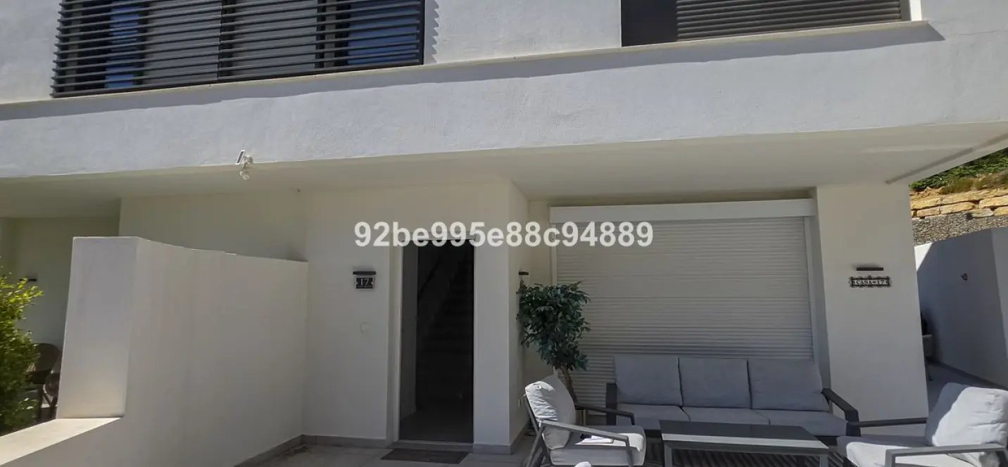 Long-term rent of semi-detached house in Riviera del Sol 0