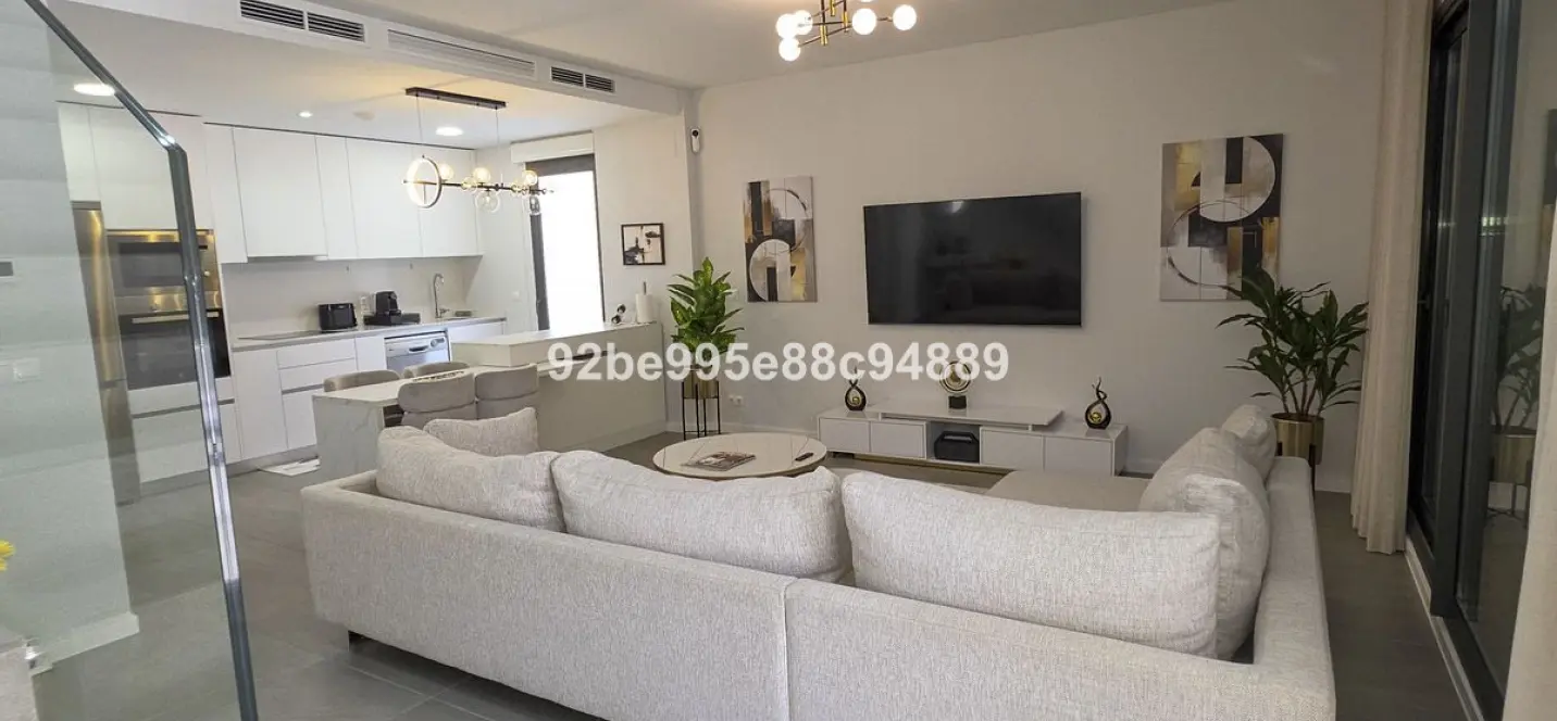 Long-term rent of semi-detached house in Riviera del Sol 3