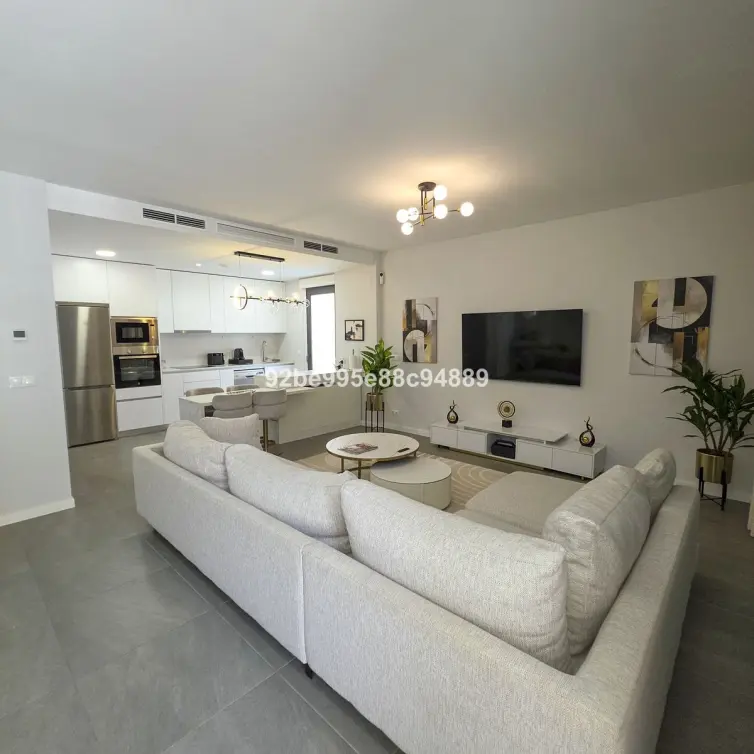 Long-term rent of semi-detached house in Riviera del Sol