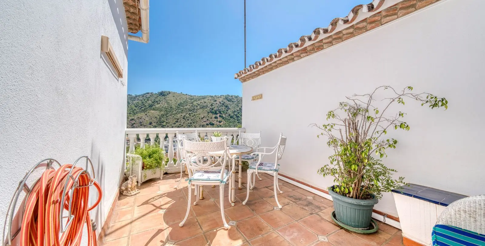Venta de adosado en Benahavís 23