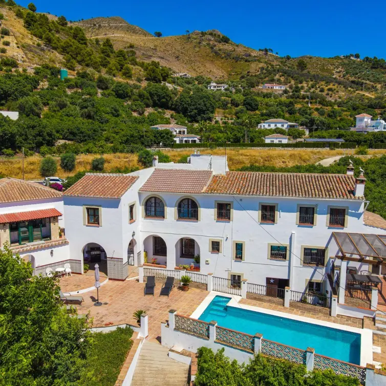 Venta de finca - cortijo en Canillas de Albaida