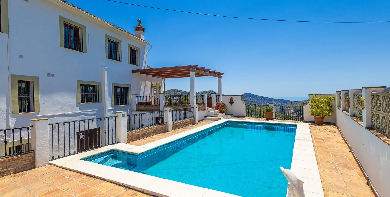 Venta de finca - cortijo en Canillas de Albaida 3