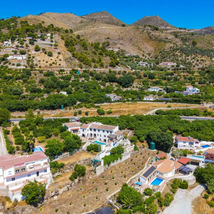 Venta de finca - cortijo en Canillas de Albaida