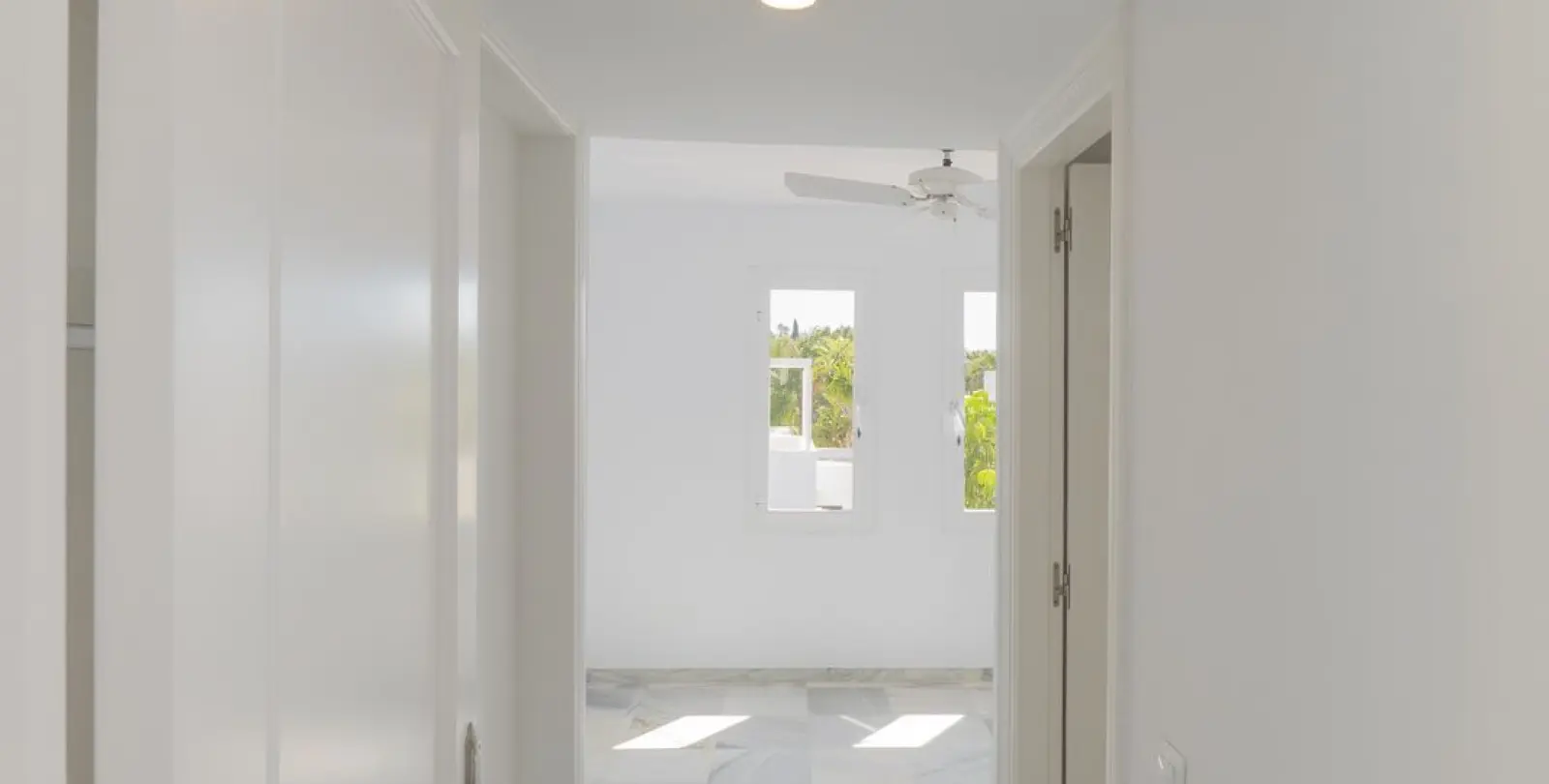 Venta de villa independiente en Puerto Banús 23
