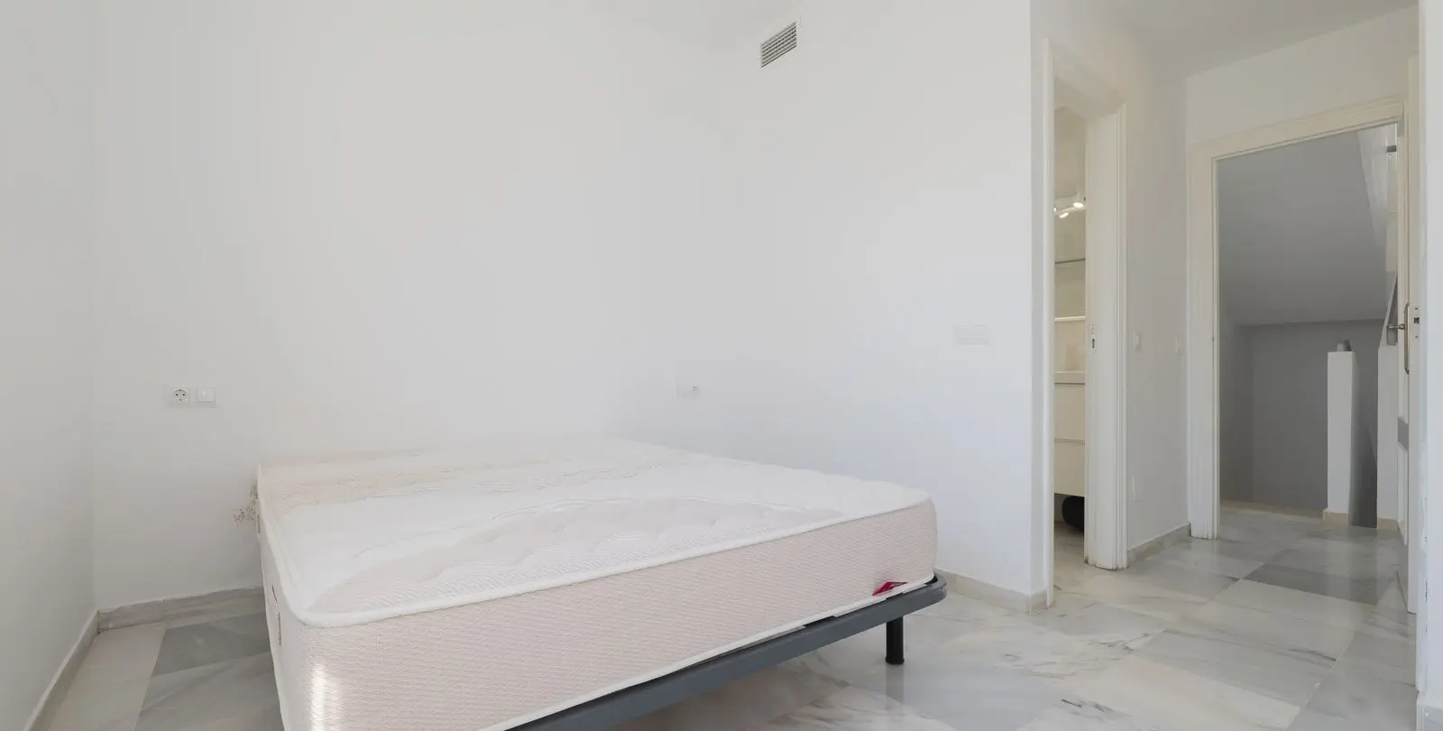 Venta de villa independiente en Puerto Banús 29