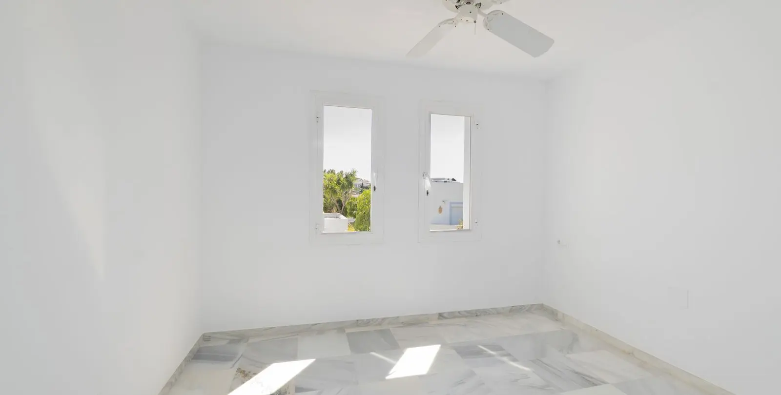 Venta de villa independiente en Puerto Banús 34