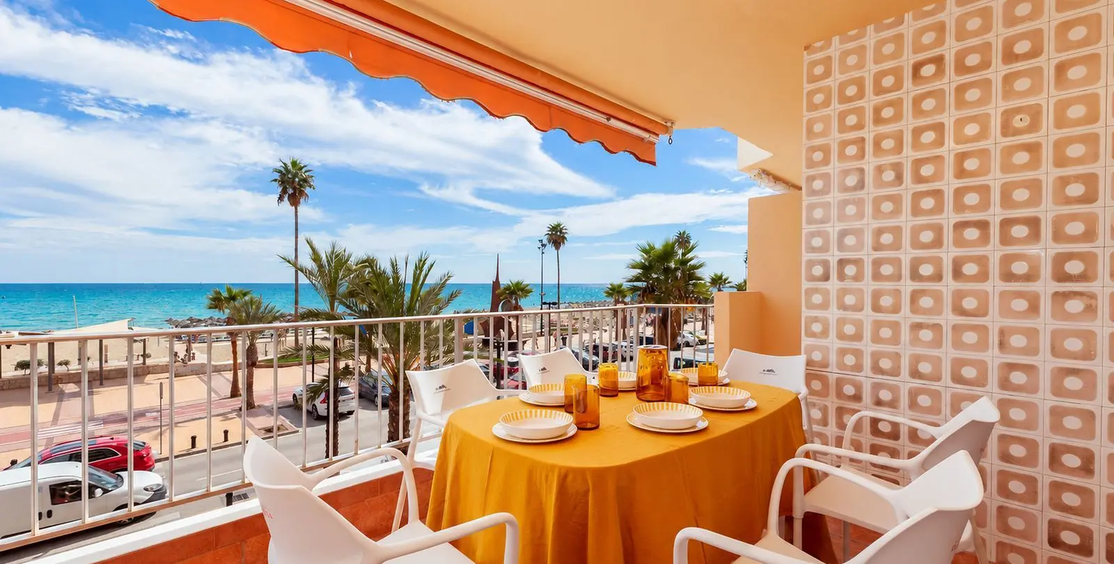 Sale of middle floor apartment in Los Boliches 2