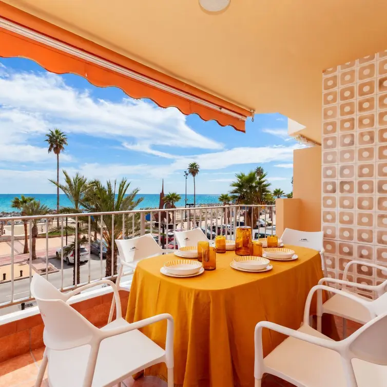 Sale of middle floor apartment in Los Boliches
