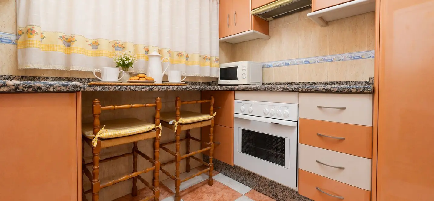 Sale of middle floor apartment in Los Boliches 4