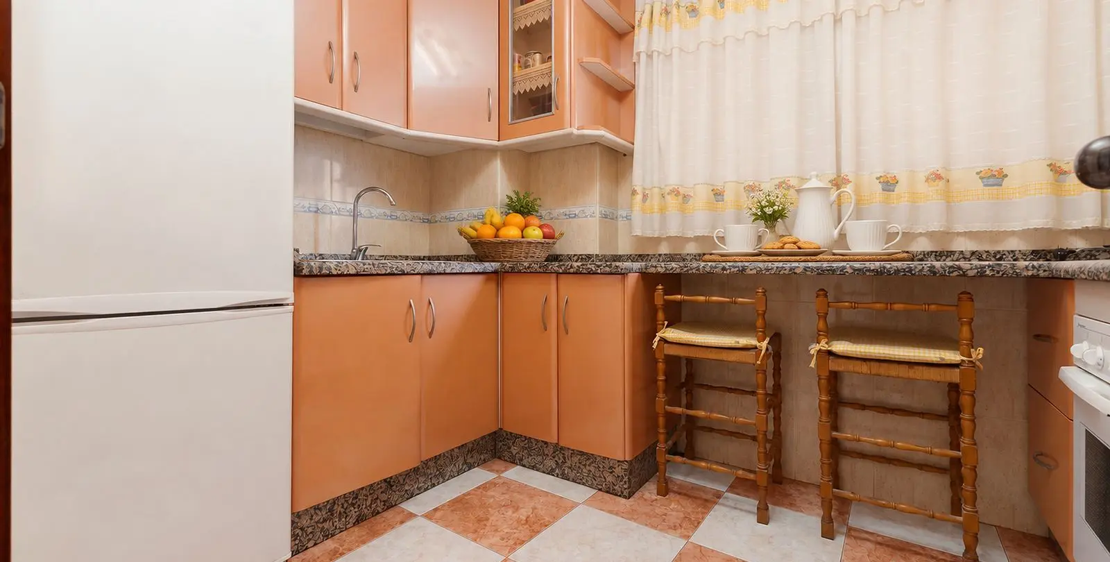 Sale of middle floor apartment in Los Boliches 7