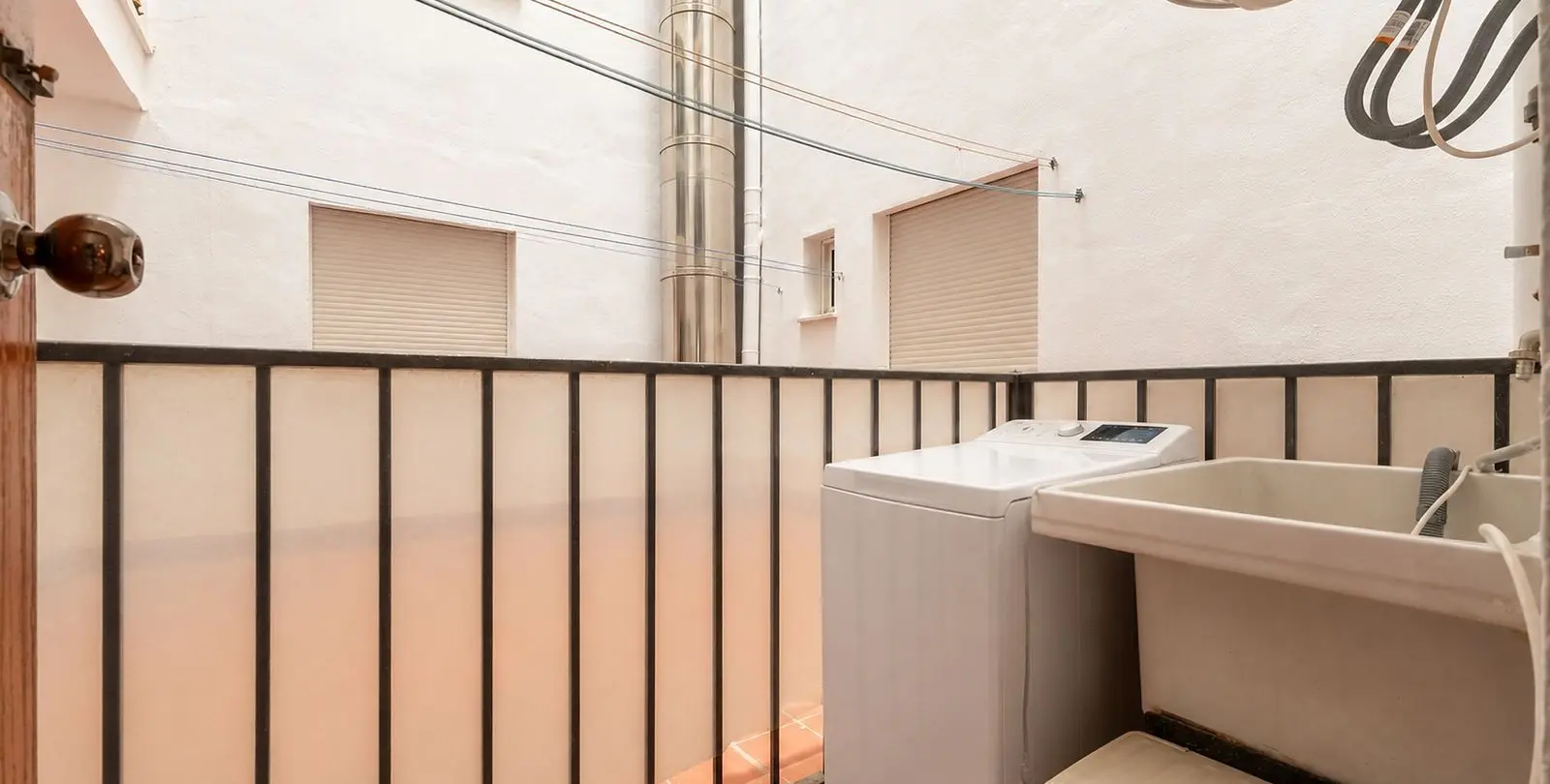 Sale of middle floor apartment in Los Boliches 18