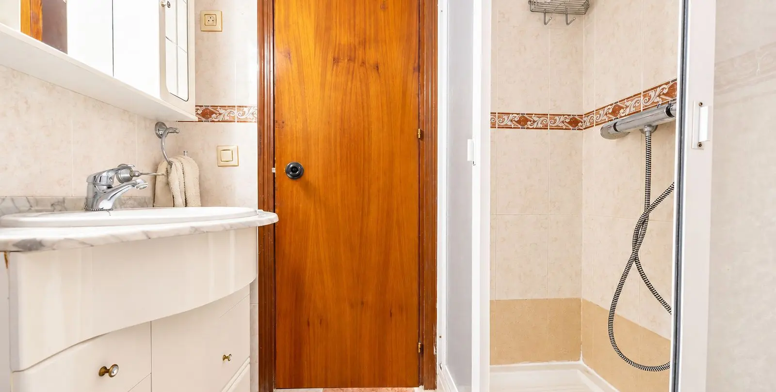 Sale of middle floor apartment in Los Boliches 19