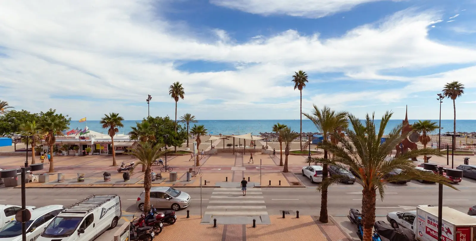 Sale of middle floor apartment in Los Boliches 21