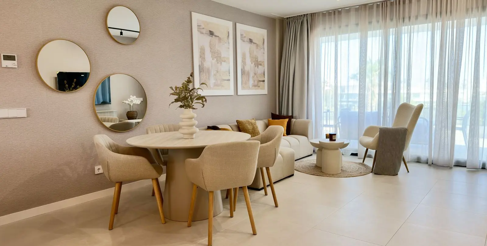 Venta de apartamento en planta media en Estepona 8