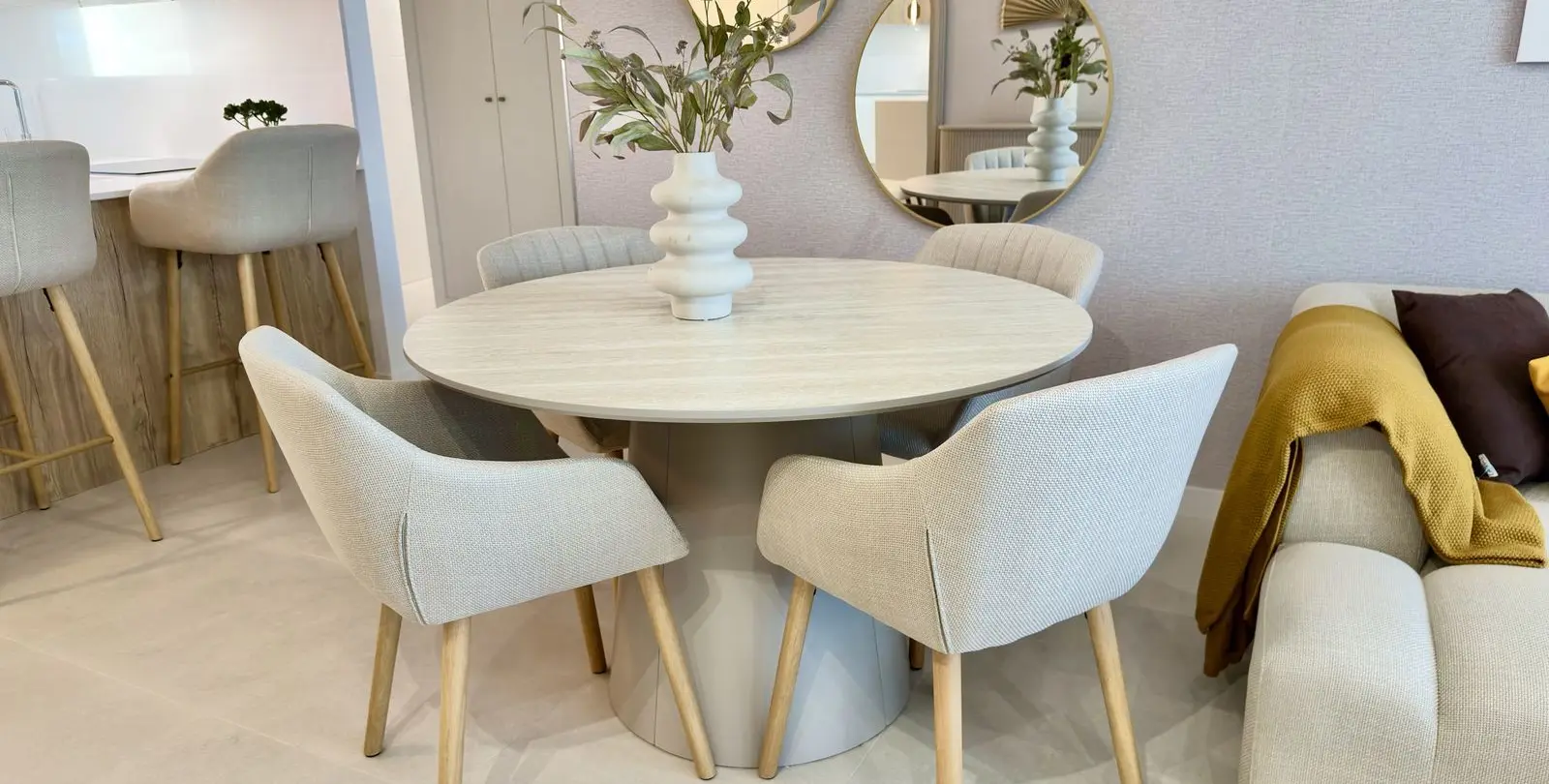 Venta de apartamento en planta media en Estepona 9