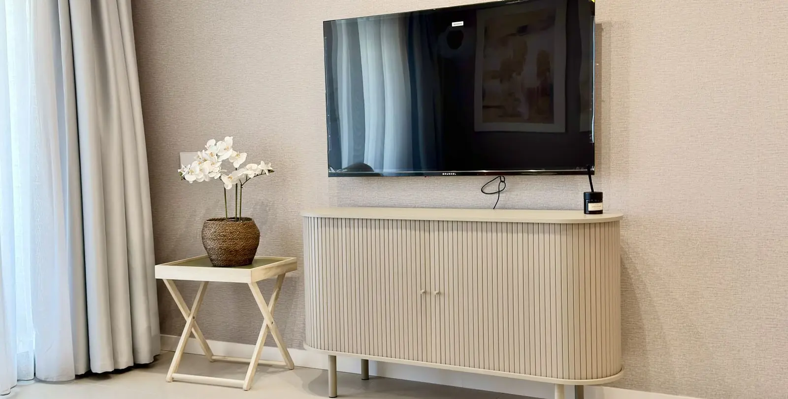 Venta de apartamento en planta media en Estepona 15