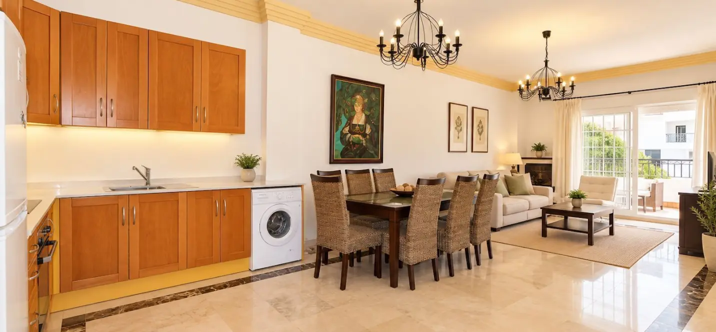 Sale of middle floor apartment in Nueva Andalucía 1