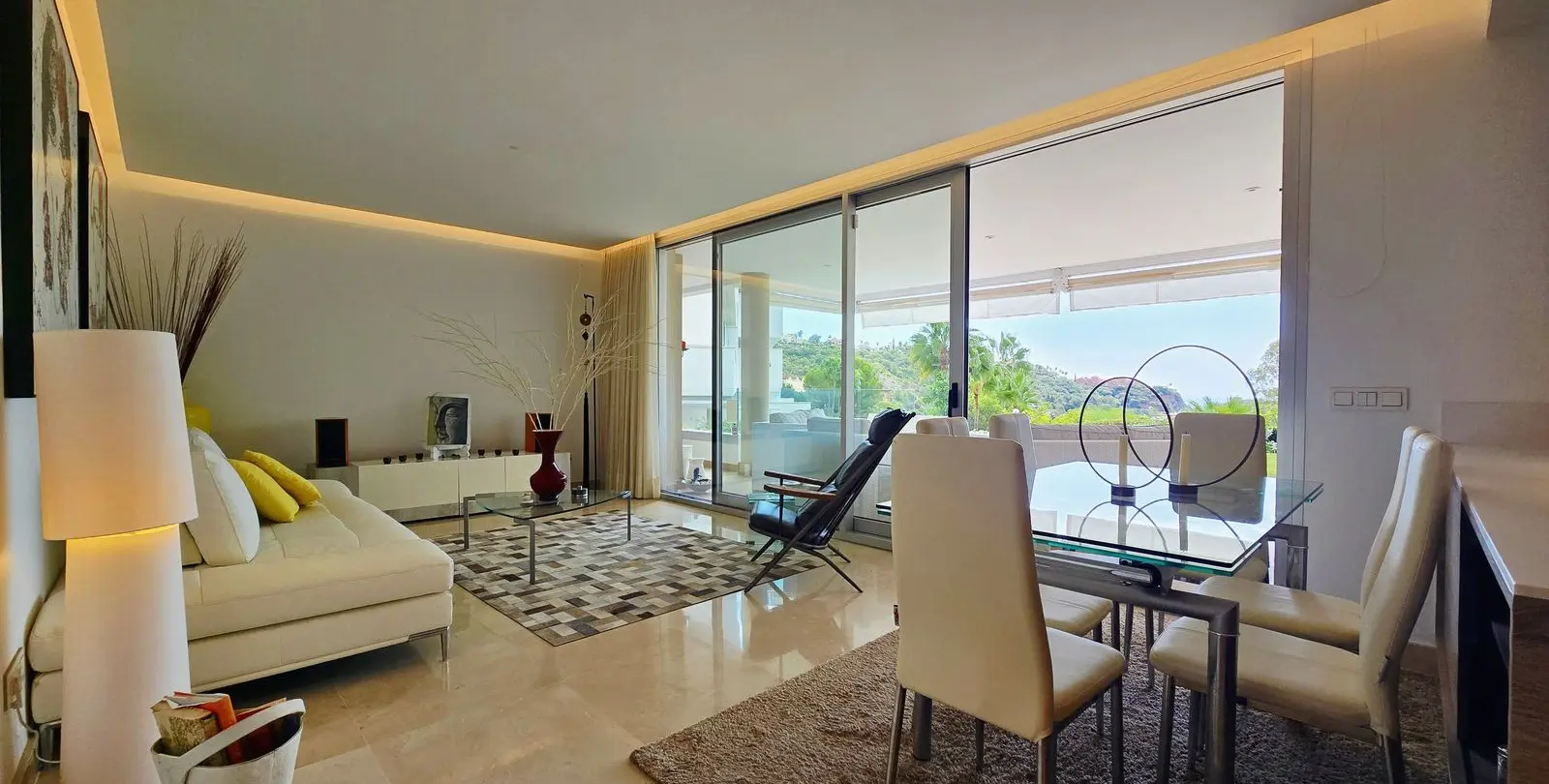 Venta de apartamento en planta baja en Benahavís 9