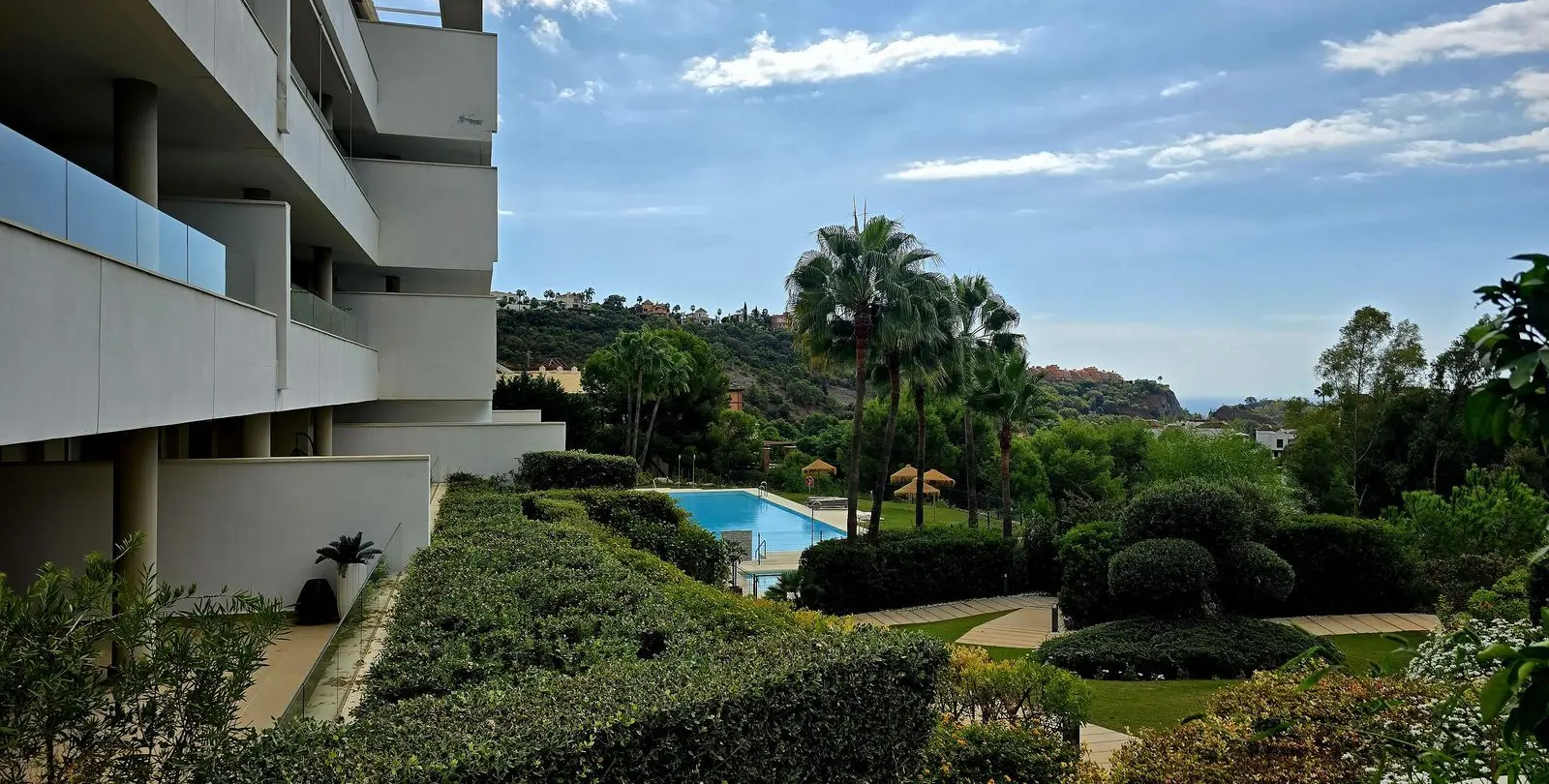 Venta de apartamento en planta baja en Benahavís 13