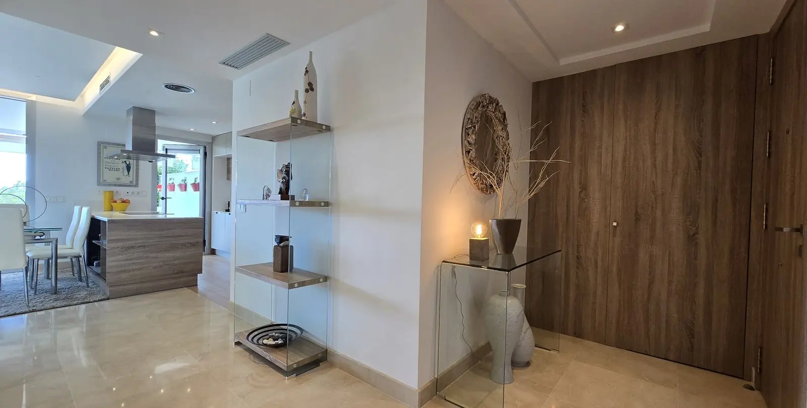 Venta de apartamento en planta baja en Benahavís 15