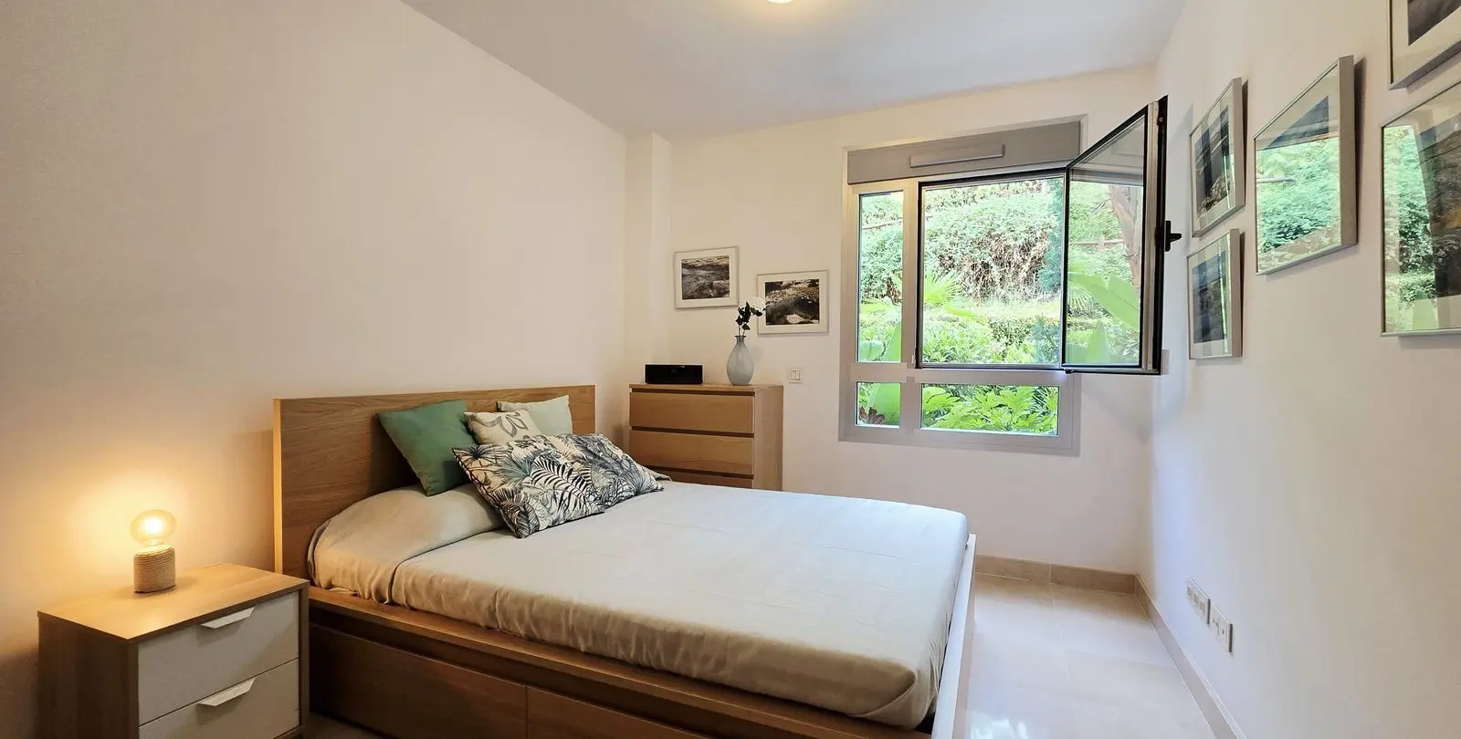 Venta de apartamento en planta baja en Benahavís 27