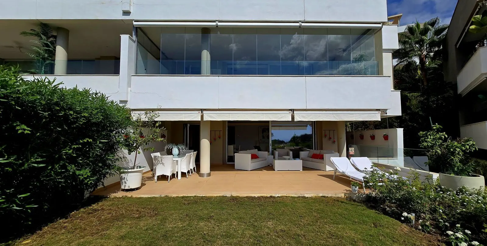 Venta de apartamento en planta baja en Benahavís 31