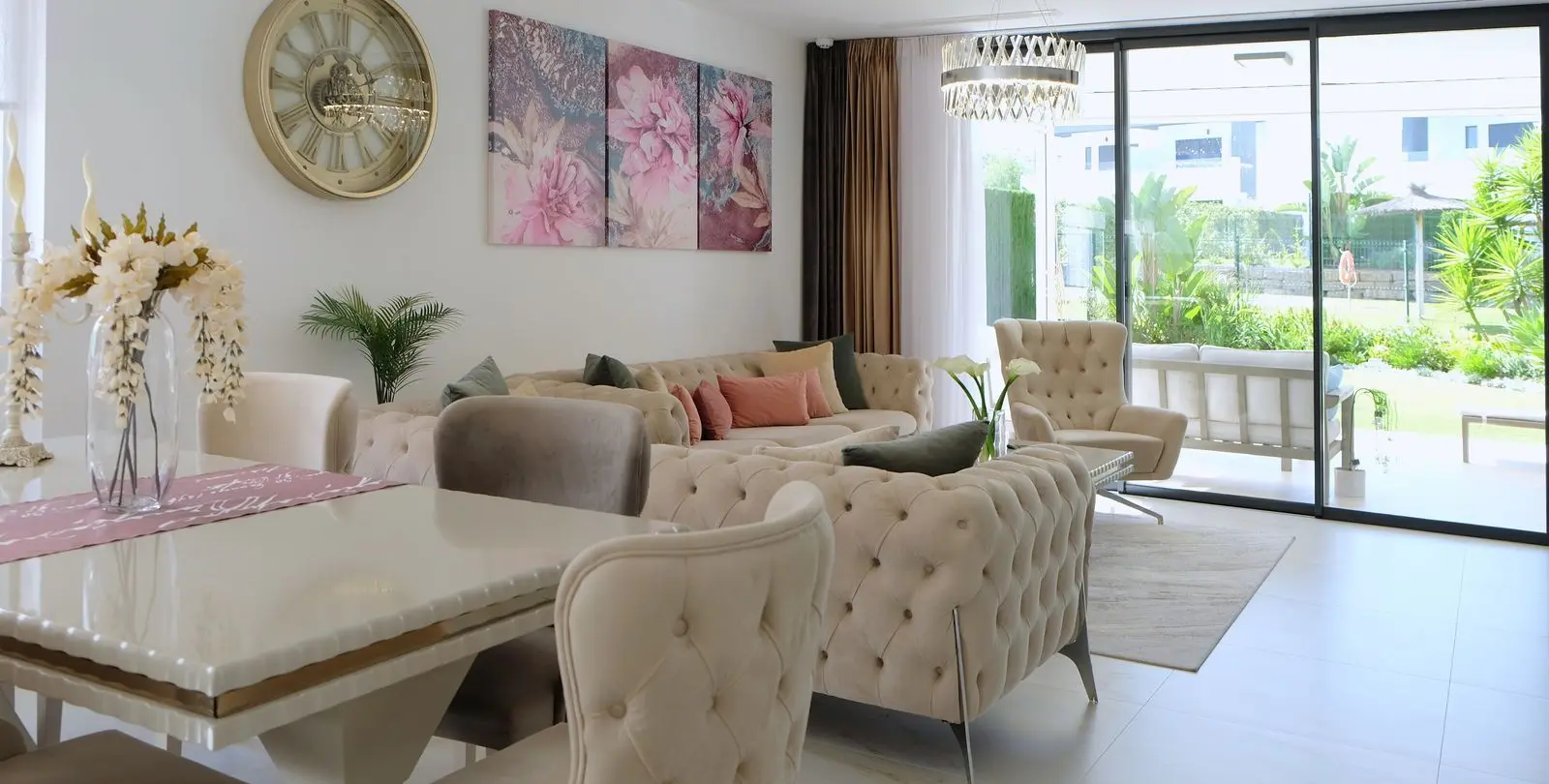 Sale of semi-detached house in New Golden Mile 3