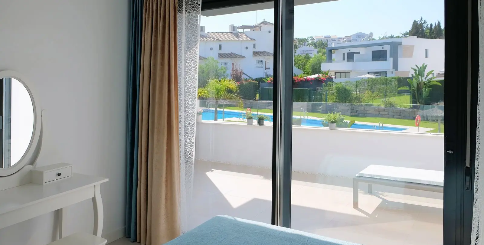 Sale of semi-detached house in New Golden Mile 8