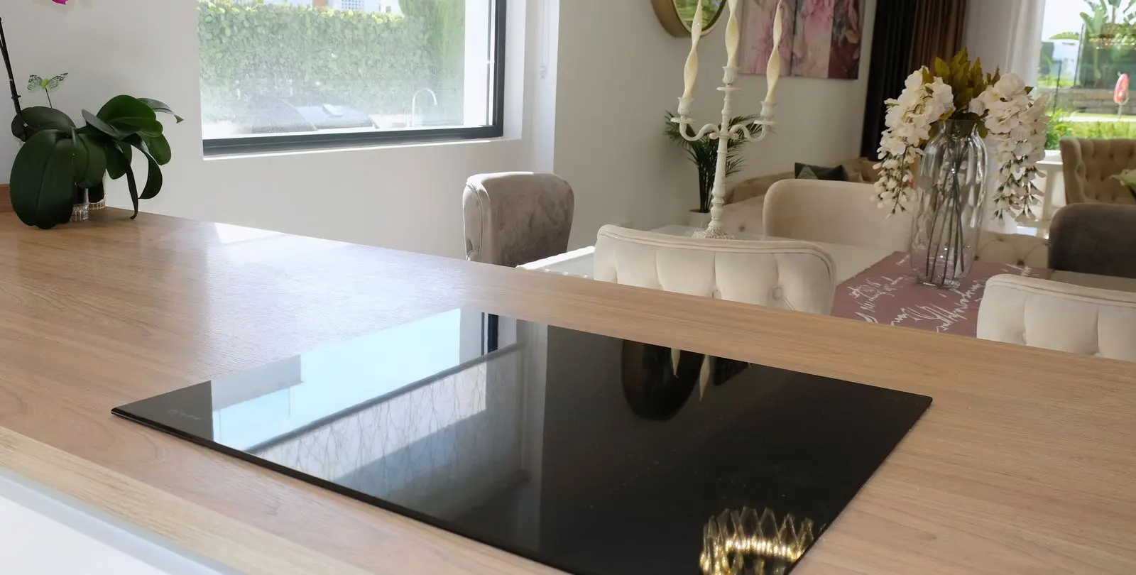 Sale of semi-detached house in New Golden Mile 17