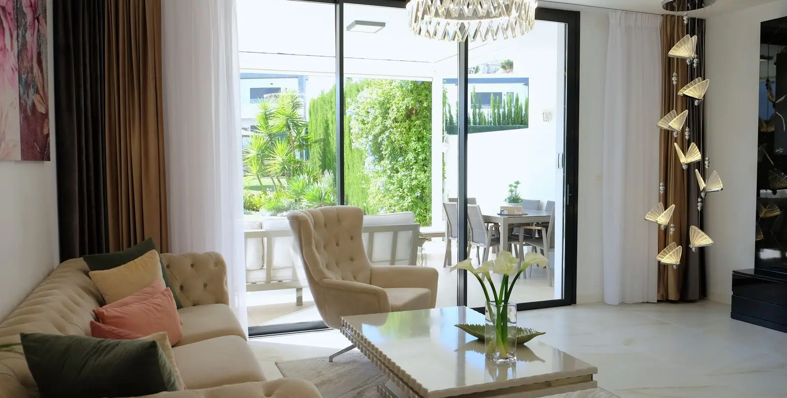 Sale of semi-detached house in New Golden Mile 19