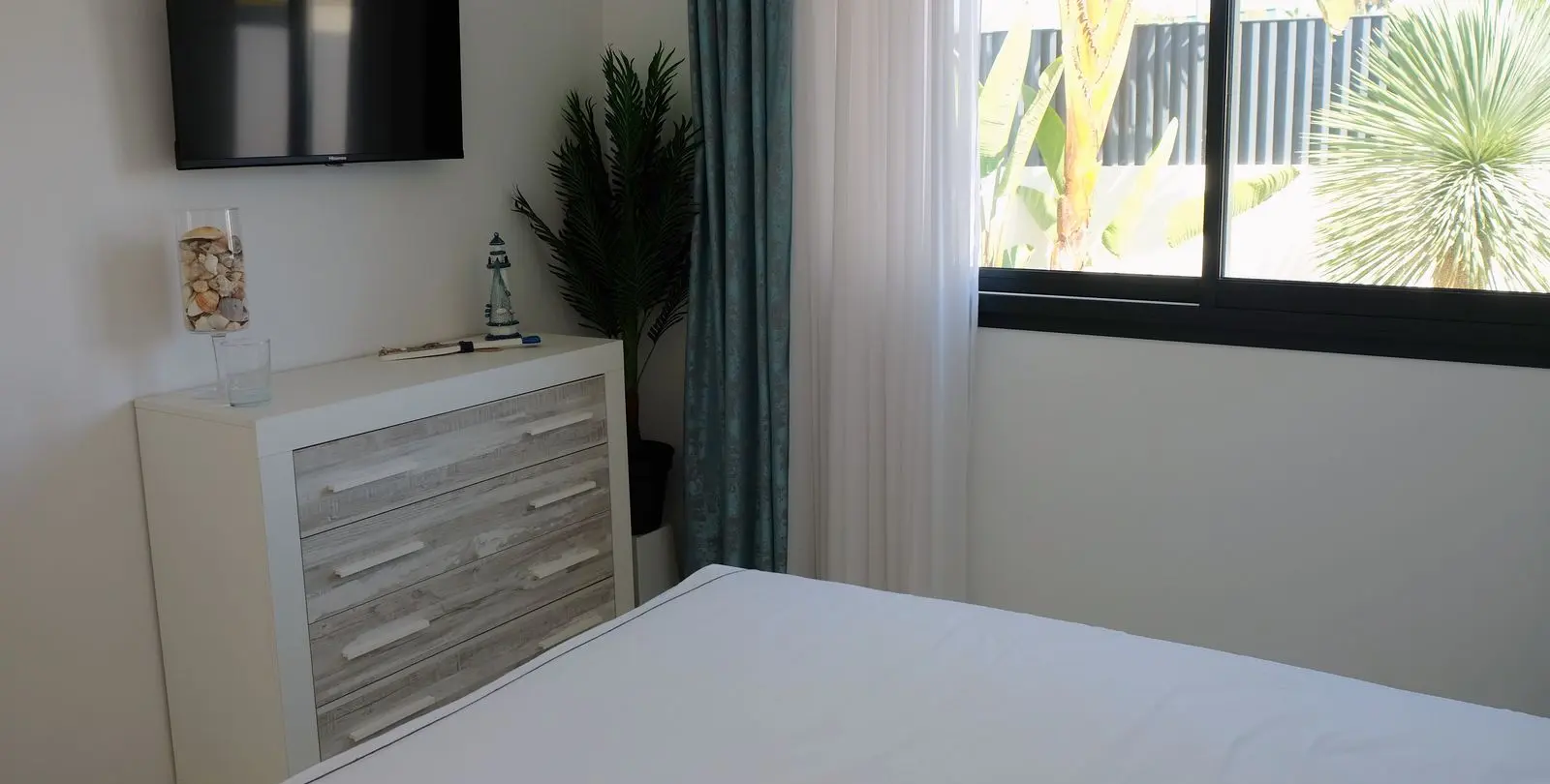 Sale of semi-detached house in New Golden Mile 21