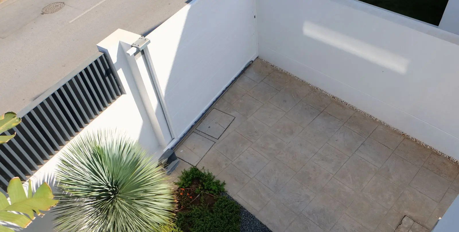 Sale of semi-detached house in New Golden Mile 48
